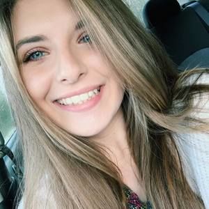 Meet your Posher, Savannah